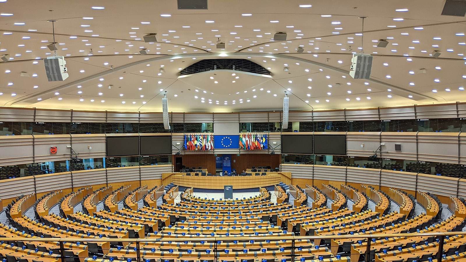 European Parliament Hemicycle Brussels 2024. Fotografia de archivo.